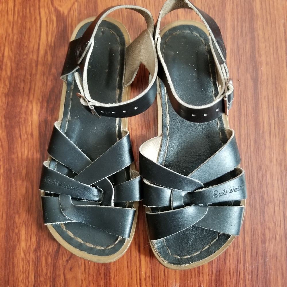 Black Saltwater Sandals Salt water shoes